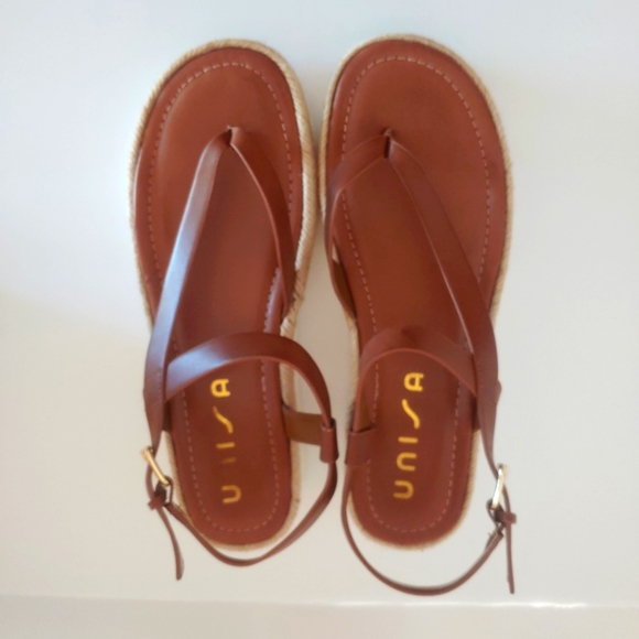 NWT Unisa Vegan Leather Strappy Sandals Women's Size 9 - Picture 5 of 6
